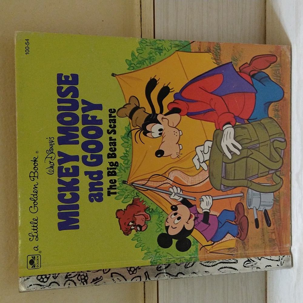 Vintage 1978 A Little Golden Book "Mickey Mouse & Goofy The Big Bear Scare" Book